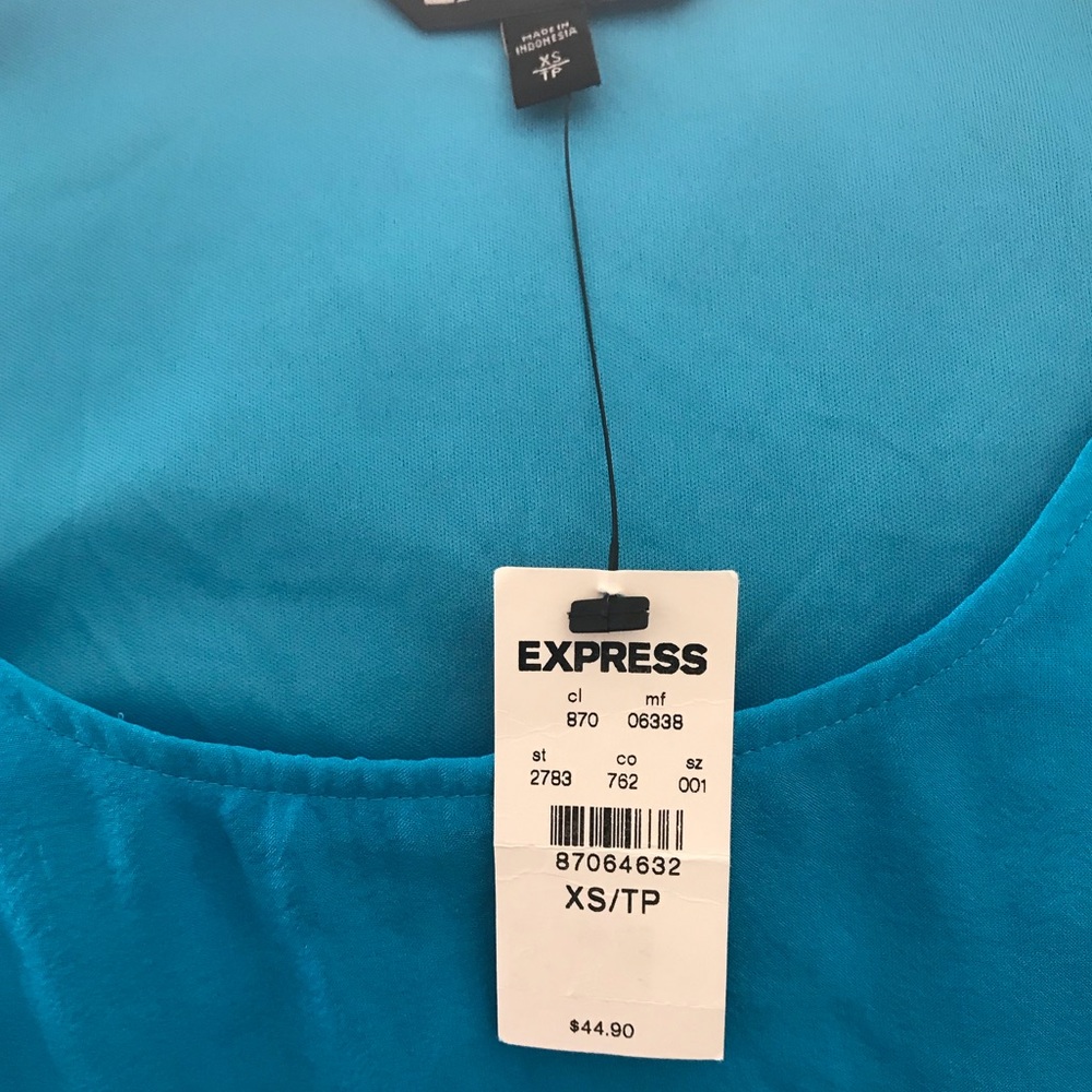 Express Flowy Camisole New w/Tags - Picture 3 of 4